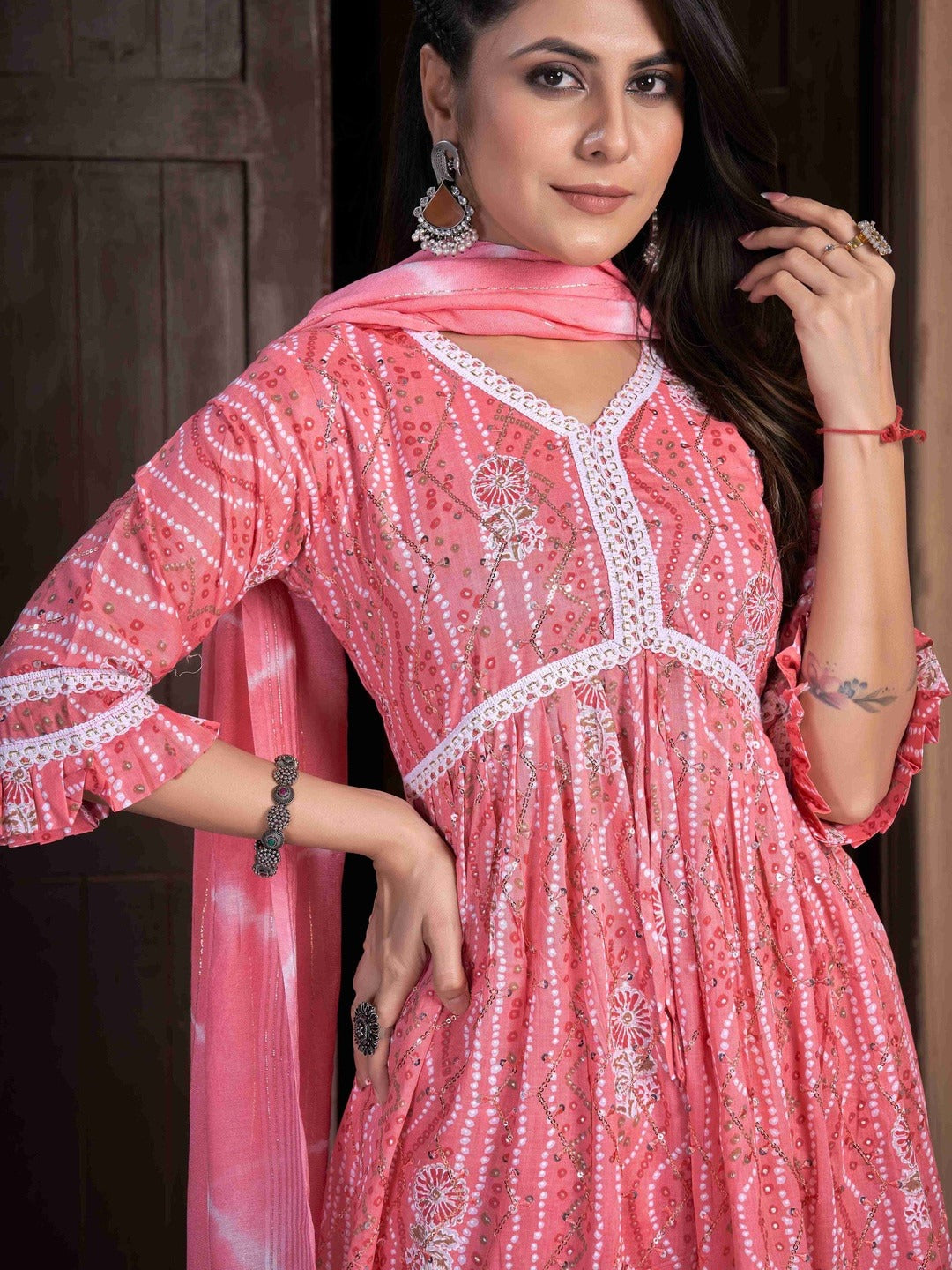 Women Printed Empire Thread Work Kurta with Palazzos & With Dupatta