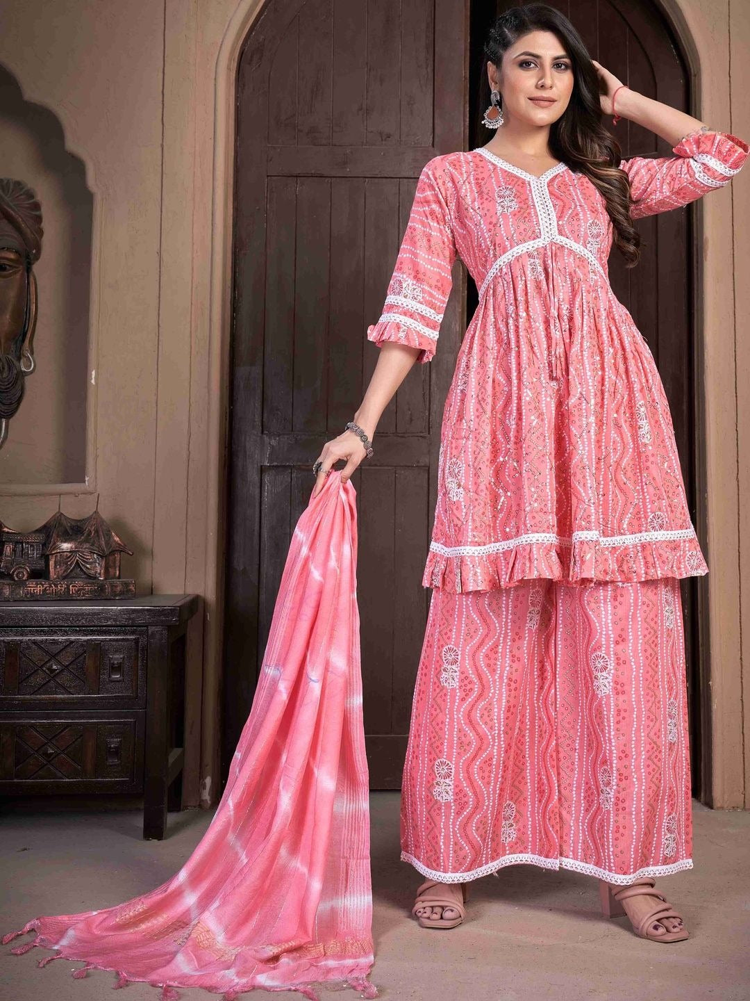 Women Printed Empire Thread Work Kurta with Palazzos & With Dupatta