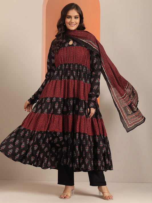 Black &amp; Maroon Printed Kurta with Churidar